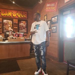 Meet your Posher, Robert